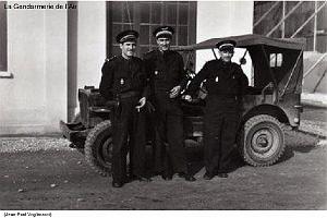 122 - AERODROMES ET BASES 1945-1962-1-ORAN LA SENIA BA 141 (21)